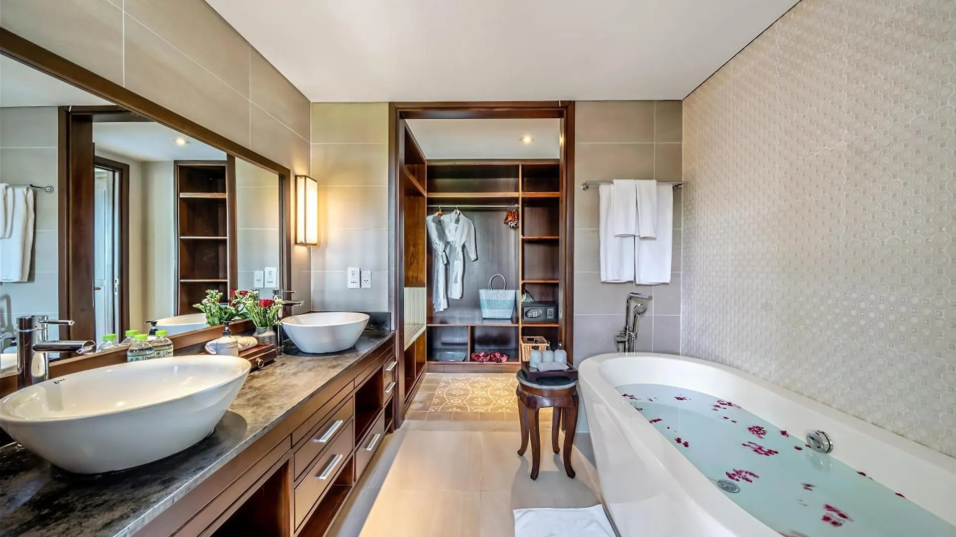 Rivertown Hoi An Resort & Spa